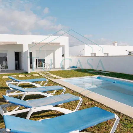 Apartment Coral, Dos Con Piscina Compartida